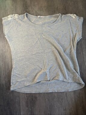 Rolla Coster Gray Short Sleeve Tee with Beaded Shoulders